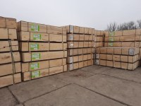 Stable deliveries of laminated plywood