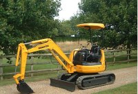 MINI PELLE KOMATSU PC20MR 2.2 TONNES