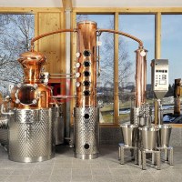 Hot selling 1000L whiskey gin copper  distillation equipment  column dist...