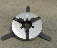 Steel welding chuck with three jaws