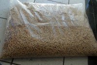 15kg Bags packaging Pine Wood Pellets (Din plus / EN plus Wood Pellets A1 )