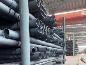 High-quality steel pipes, profiles and plates are sold online