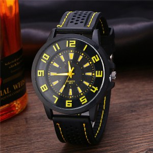 Promotion Cheap Quartz Rubber Strap Black Watch