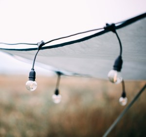 OUTDOOR SOLAR STRING BULB LIGHTS