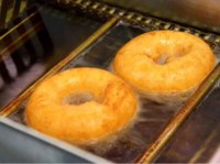 Automatically Extrude Donuts, Fry, Turn Side, Discharge Machines To Make Donuts-Yufeng