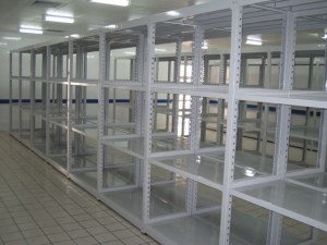 Middle A Industrial Medium Duty Racking for Warehouse Storage