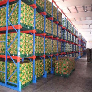 Steel heavy duty drive in pallet rack