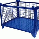 Wire mesh container with wheel