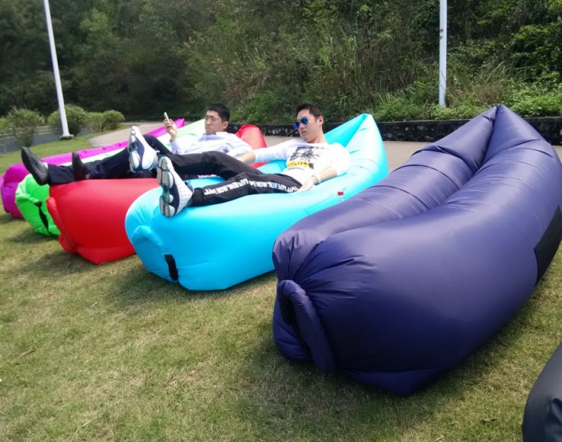 Pence binnen voorstel Lamzac hangout / inflatable sleeping bag / lazy bag sofa fast filling