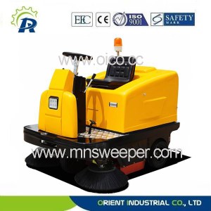 Industrial floor sweeper