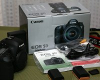 Canon EOS 5D Mark III SLR Camera (Kit EF 24-105mm f/4L IS USM)