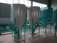 High-quality Vertical Feed Mixer Machine On Sale