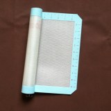 Silicone baking mat for making cake