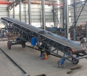 Mobile / Portable Belt Conveyor