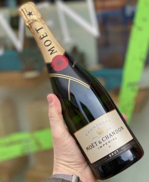Wholesale Supplier of Moët & Chandon Champagne, Johnnie Walker Gold Label & Blue Label...