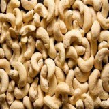 Sale of acajou nuts