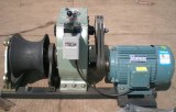 Cable traction machine, cable winch