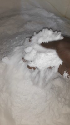 Powdered iodized salt