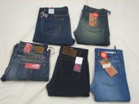 Déstockage de Pantalons/Jeans prêt-à-porter homme multimarques italiennes (D&G, Diesel...)
